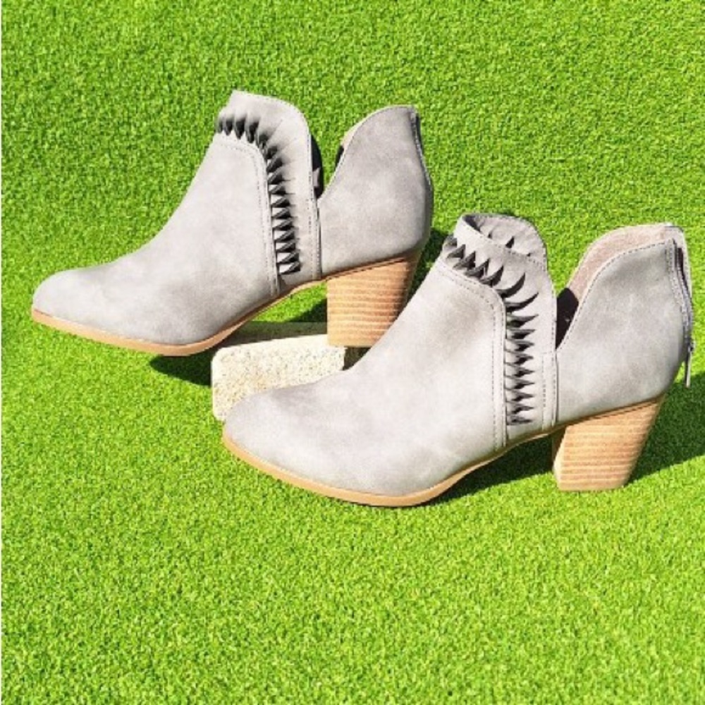 DV by Dolce Vita Light Gray Ankle Booties